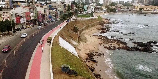 Medida beneficia inicialmente colaboradores da Secis e Prefeitura dever&aacute; ampliar em 212km a quantidade de ciclovias na cidade (Foto: Valter Pontes/Agecom)
