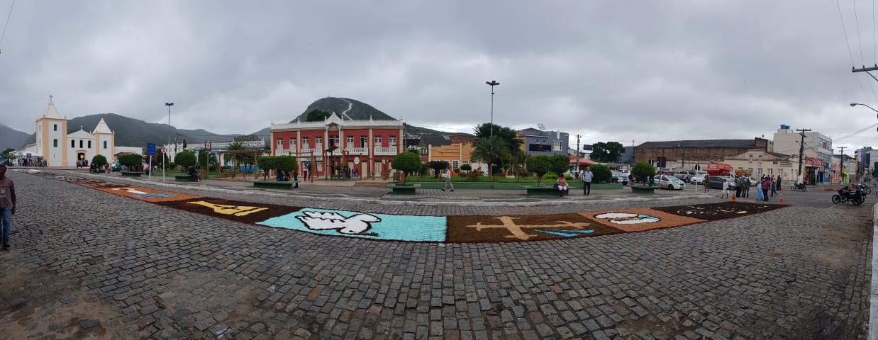 Jacobinenses mantêm tradição na confecção dos tapetes de Corpus Christi