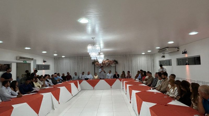 Governo da Bahia reúne setor produtivo em Jacobina