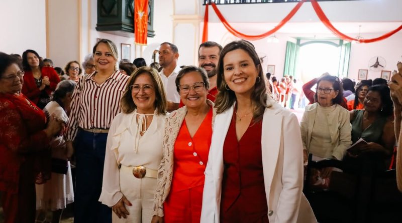 Valdice Castro participa da tradicional Festa do Divino Espírito Santo em Jacobina