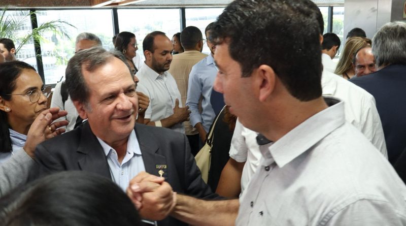 Em Salvador, prefeito participa do 3º Seminário de Gestão em Turismo da Bahia