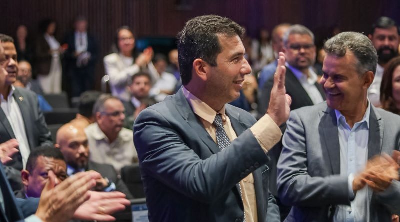 Prefeito de Dirceu Ribeiro participa de evento sobre regularização fundiária promovido pelo TJ-BA em Salvador