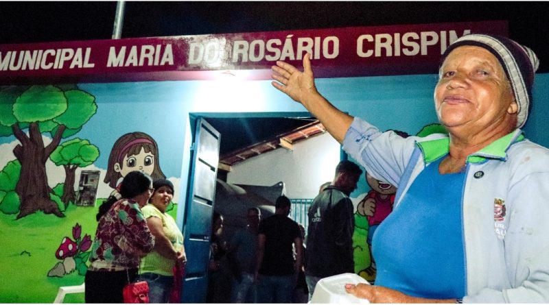 Prefeito de Mirangaba entrega escola requalificada em Dionísia e assina ordem de serviço para reforma do posto de saúde de Olhos d’Água