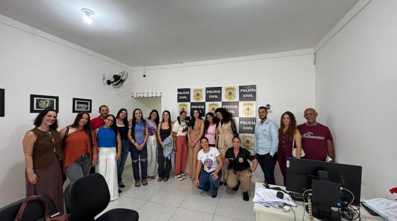 Polícia Civil recebe estudantes de Direito em visita técnica ao NEAM de Jacobina