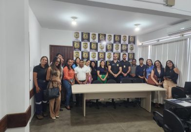 Polícia Civil recebe estudantes de Direito da Unopar em visita técnica à DT de Jacobina