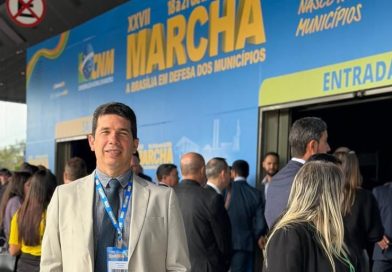Dirceu Ribeiro participa de encontro nacional de prefeitos em Brasília