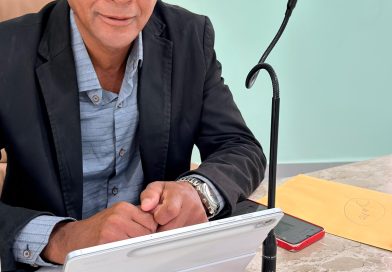 Projeto que concede título de cidadão várzea-novense ao deputado Jurailton Santos começa a tramitar na Câmara de Várzea Nova