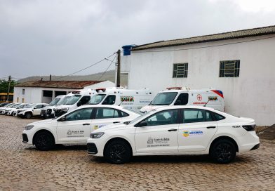 Prefeitura de Jacobina amplia frota municipal com mais dois veículos adquiridos por meio de parceria com o Governo do Estado