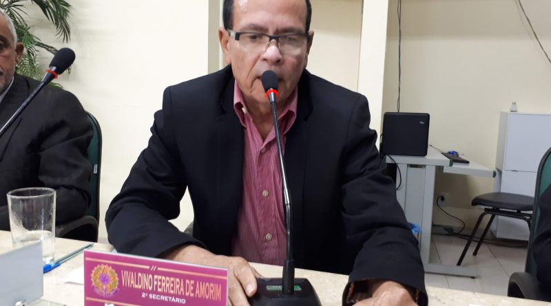Câmara de Mirangaba aprova projeto que dá nome de ex-vereador Vivaldino Ferreira de Amorim ao plenário