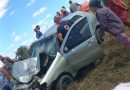 Dois jovens morrem após acidente entre moto e carro na BR-324, em Jacobina