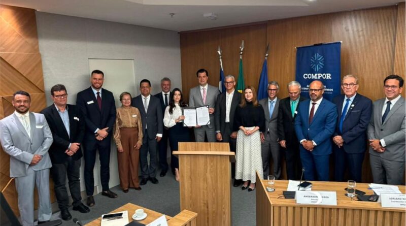 Jacobina reforça compromisso com a alfabetização e participa de Pacto do Ministério Público da Bahia