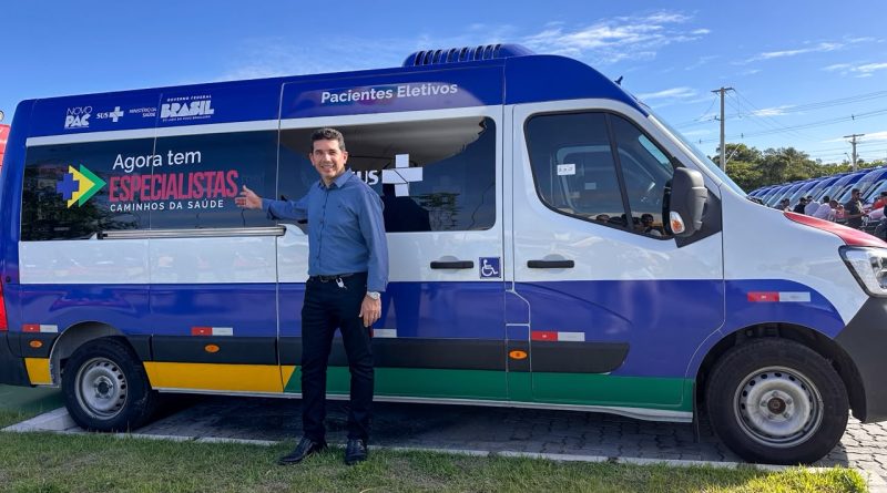 Mirangaba recebe nova van para fortalecer o transporte de pacientes do SUS