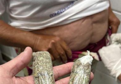 Idosa de 67 anos é flagrada tentando entrar com drogas no presídio de Irecê
