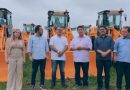 Umburanas recebe pá carregadeira por meio de emenda do deputado Adolfo Viana