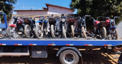 Polícia Militar realiza operação conjunta em Ourolândia e Umburanas e apreende motocicletas irregulares