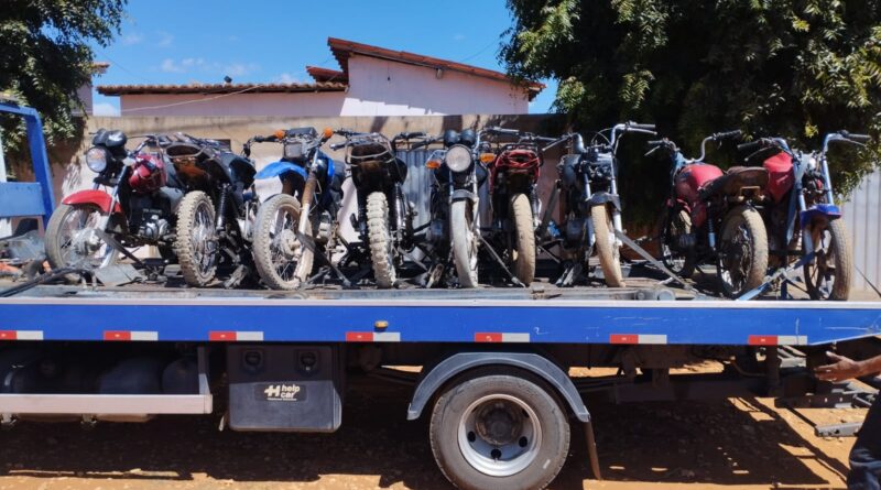 Polícia Militar realiza operação conjunta em Ourolândia e Umburanas e apreende motocicletas irregulares