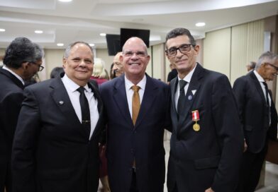Juliano Cruz defende representação de Jacobina na Assembleia Legislativa durante sessão em homenagem ao Dia do Maçom