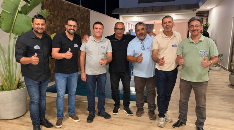 Ex-prefeito Joãozinho e cinco vereadores da oposição anunciam apoio a Igor Dominguez em Várzea Nova